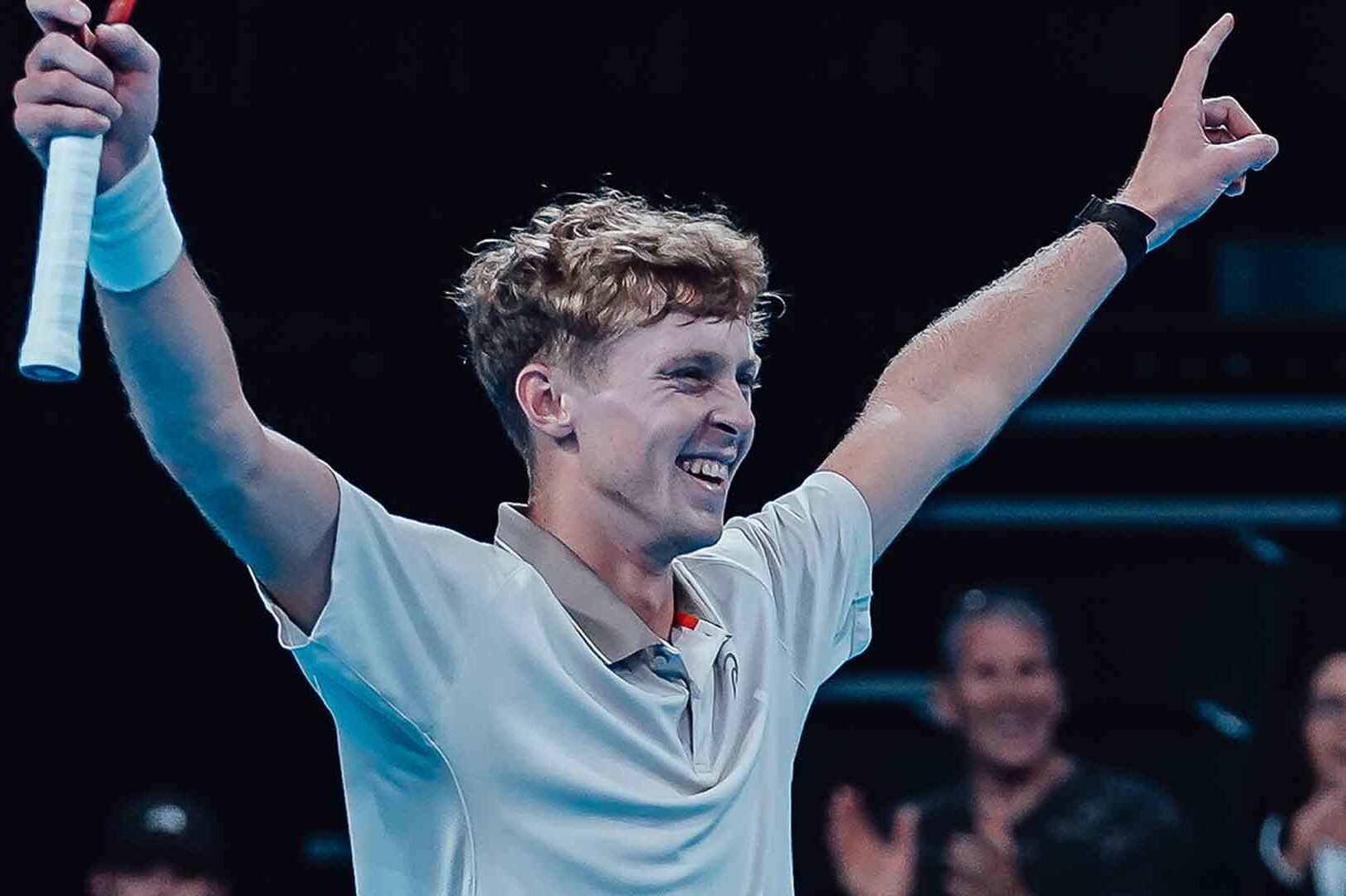 Jovem francês vence a primeira na ATP, Musetti também avança