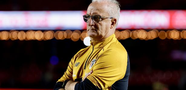Dorival diz que Sabino começou no banco por desgaste: ‘Recuperação difícil’