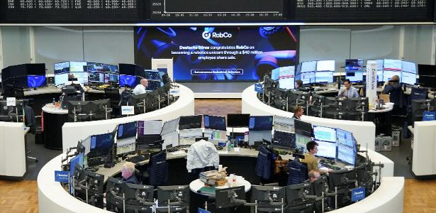 Bolsas europeias caem com forte vendas de ações do setor de chips