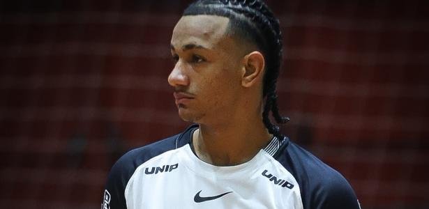 Azuriz contrata xodó de Fernando Diniz e destaque do futsal do Corinthians