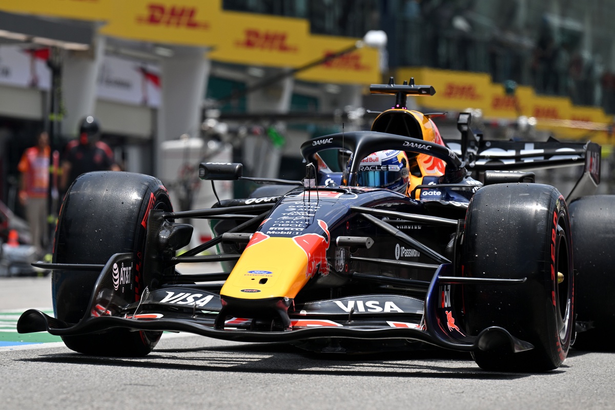 “Make all mistakes now” – Why Max Verstappen and Isack Hadjar want Red Bull to experiment for 2027