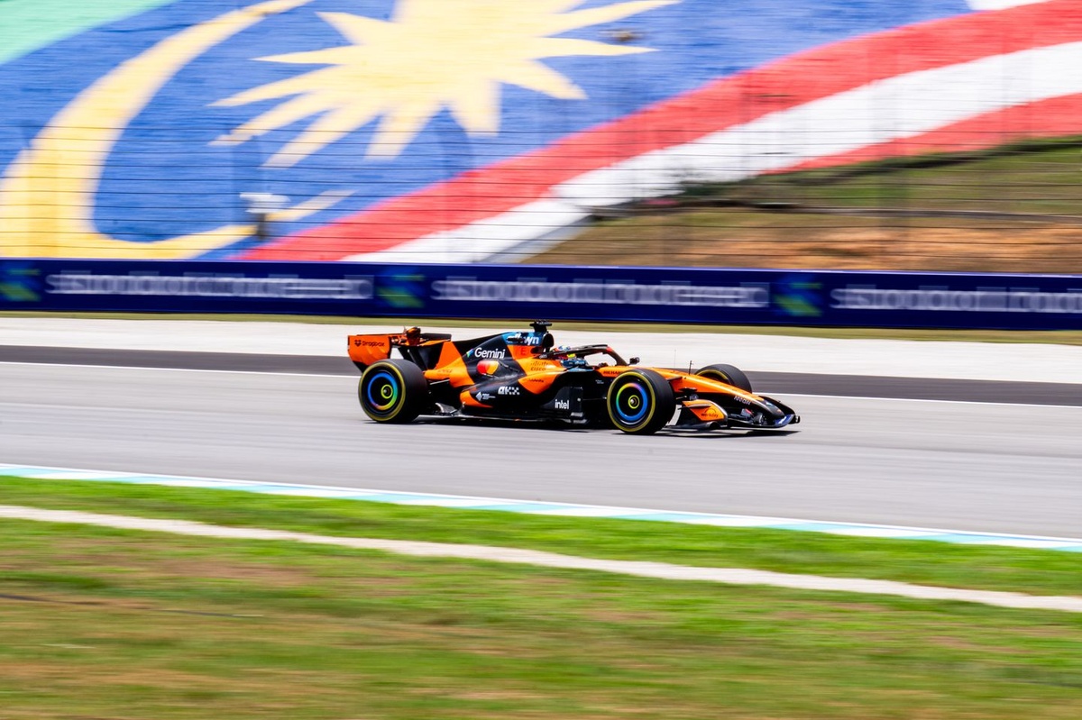 Norris e Piastri apontam McLaren aquém das rivais na Malásia