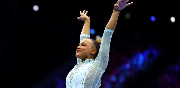 Rebeca Andrade confirma favoritismo e leva o ouro no salto no Mundial
