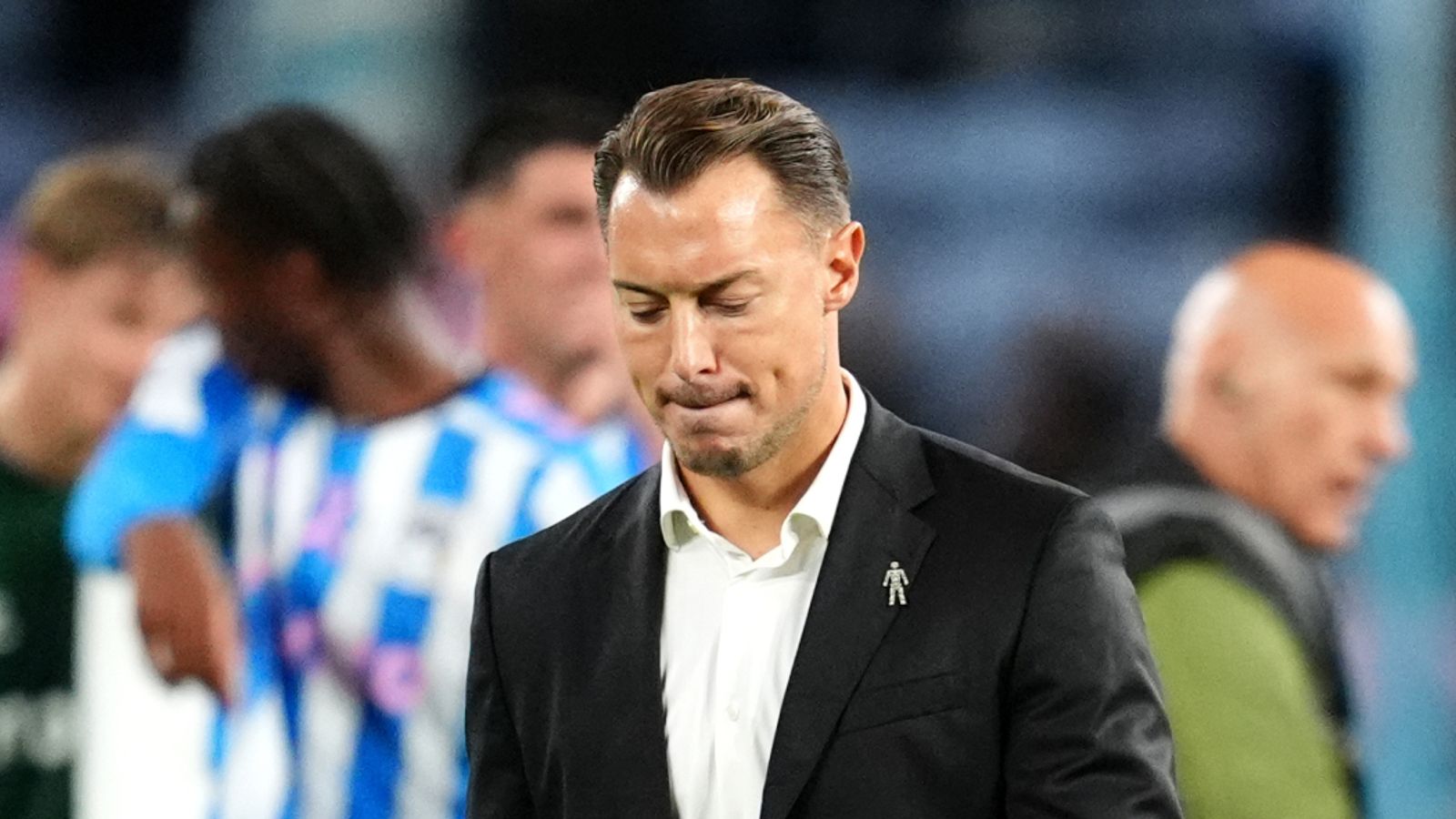 Matthias Jaissle: Newcastle boss apologises for Coventry loss as Jamie Carragher says they were ‘beaten up’ | Football News