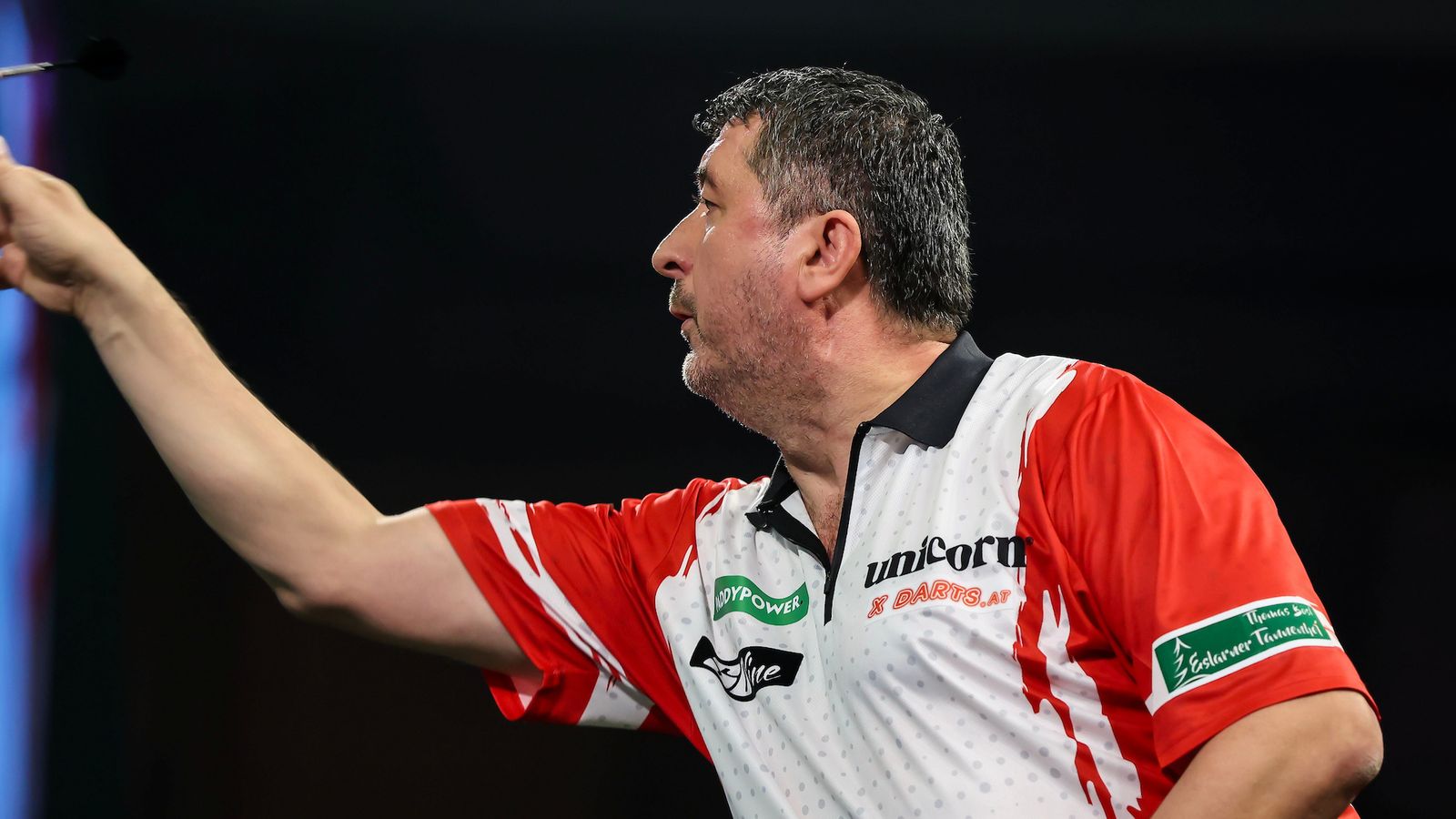 Mensur Suljovic referred to darts regulator for inciting jeers against Ross Smith and alleged sexist comments as Austrian issues apology | Darts News