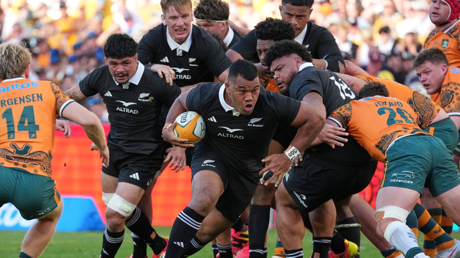 Bledisloe Cup: New Zealand sweep past Wallabies in Sydney to stretch their win streak to 13 Tests | Rugby Union News