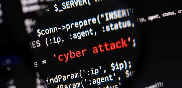 Governos e empresas tentam corrigir falhas de PHP após milhões de ataques