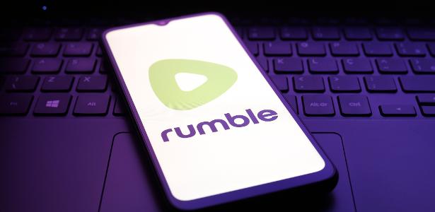 Rumble volta a funcionar no Brasil mesmo com bloqueio do STF