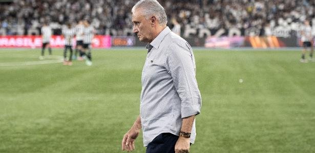 Tite vive, em 10 anos, assustadora curva descendente e afunda no Botafogo