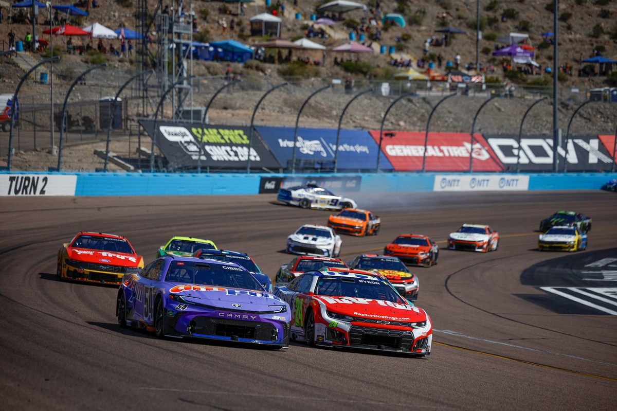 Assista à etapa de Phoenix com o Motorsport.com